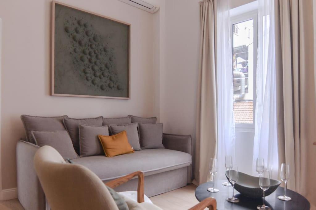 Apartment Angleterre 6 - Grand Avec Etage, Coeur De *