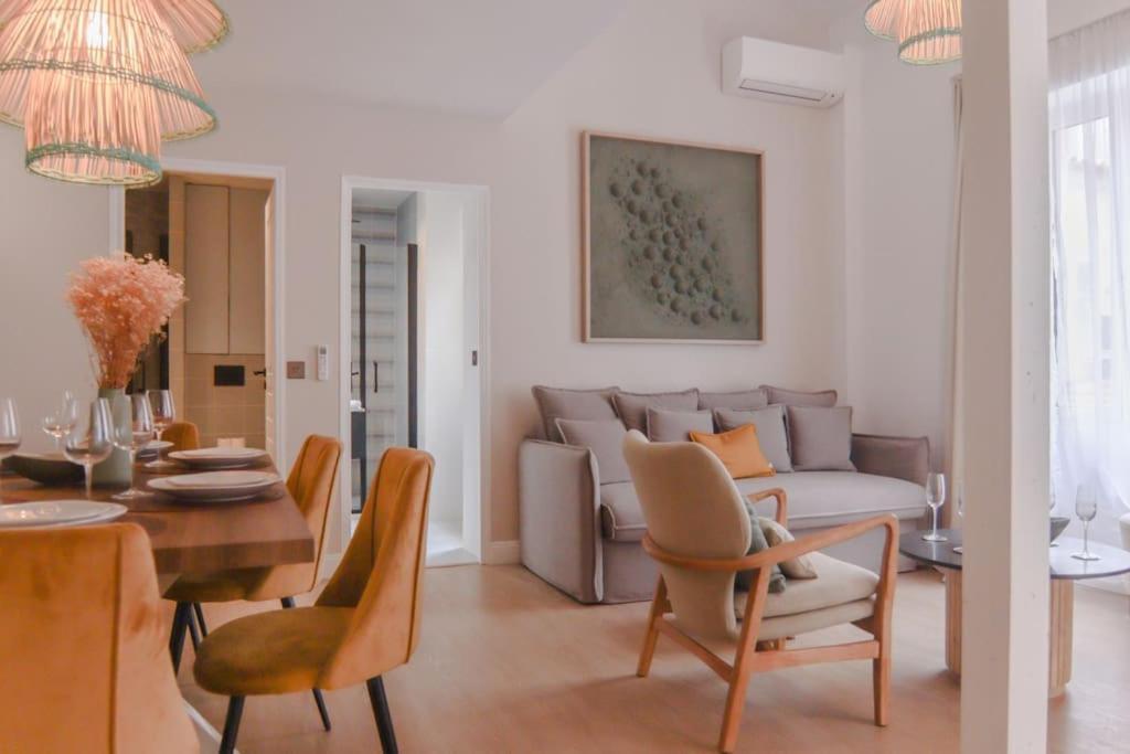 Angleterre 6 - Grand Avec Etage, Coeur De Apartment